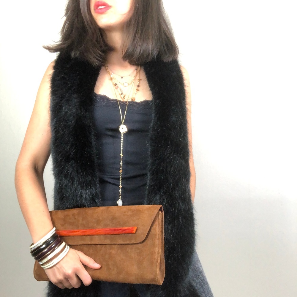 ⛔️SOLD⛔️Vintage Brown Faux Suede Clutch Purse - Picture 3 of 8